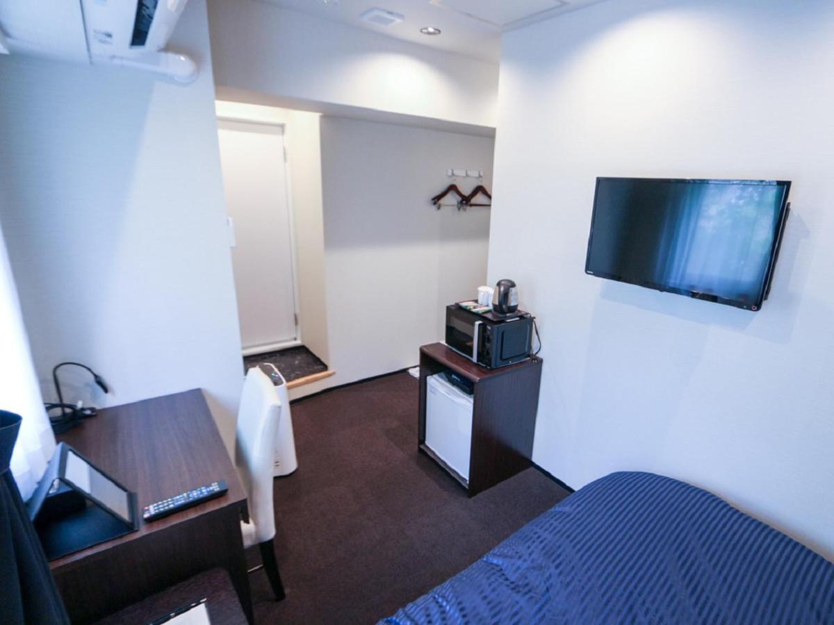Hotel Livemax Yokohama Kannai Ekimae Esterno foto