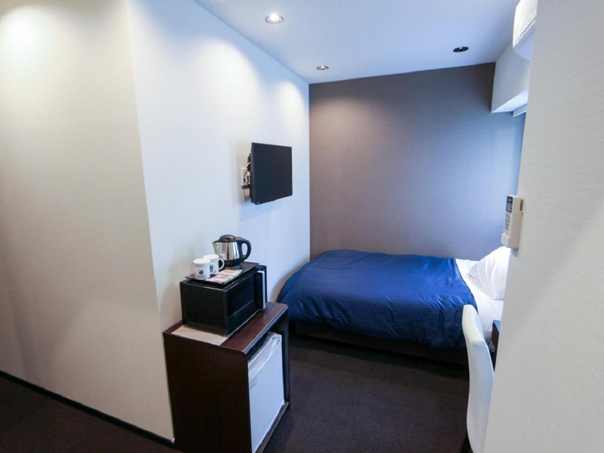 Hotel Livemax Yokohama Kannai Ekimae Esterno foto